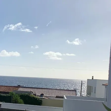 Cantinho Do Populo * Πόντα Ντελγκάντα